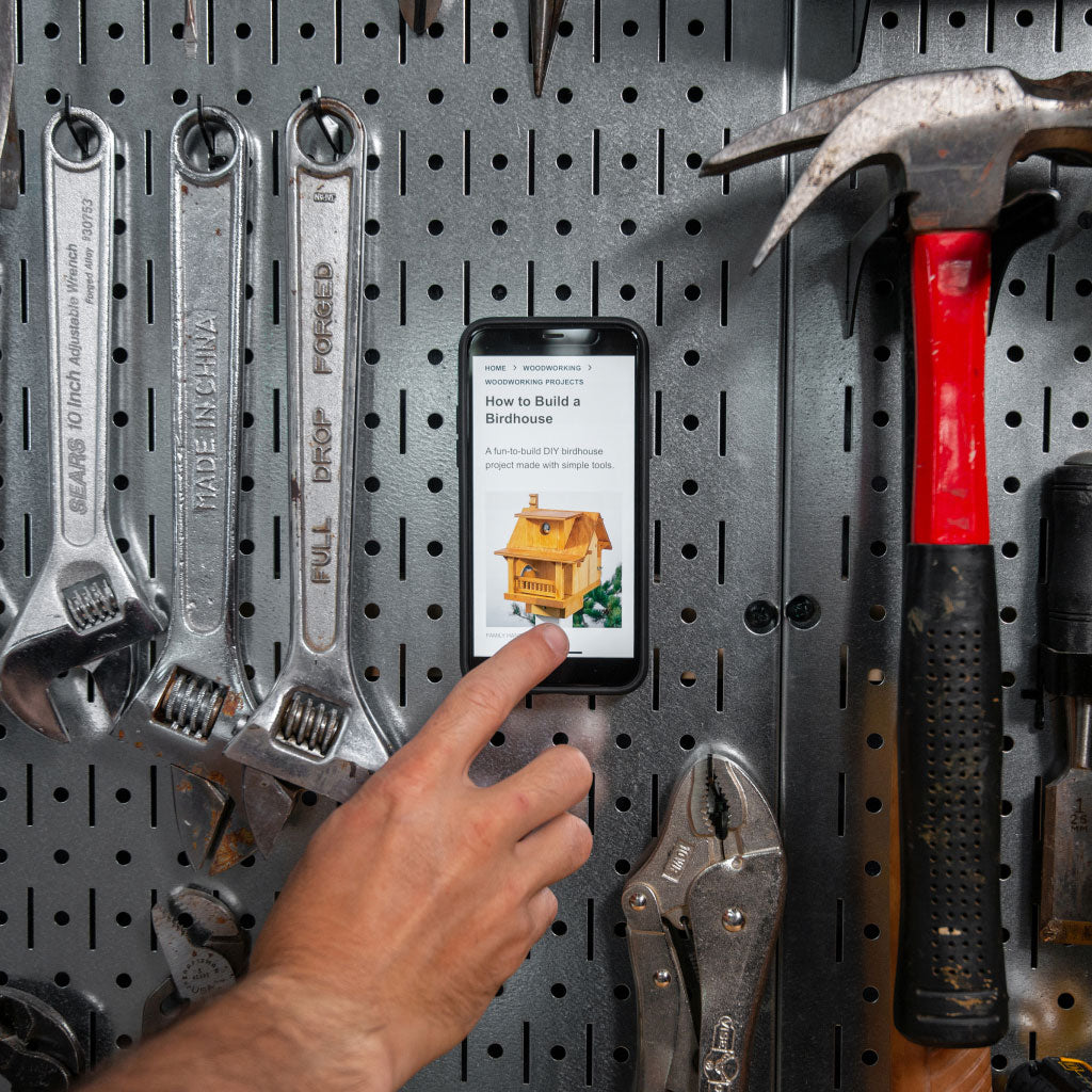 Wall Mount | White - Howling Moto