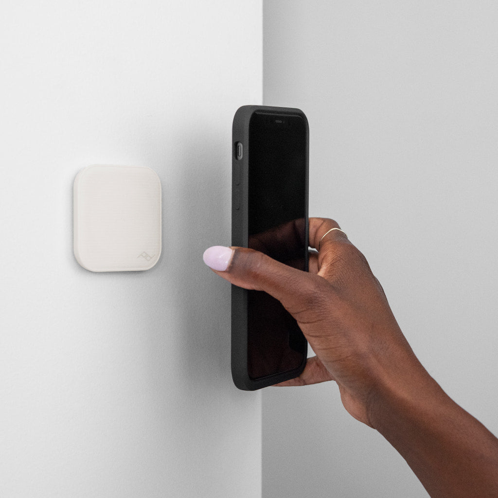 Wall Mount | White - Howling Moto