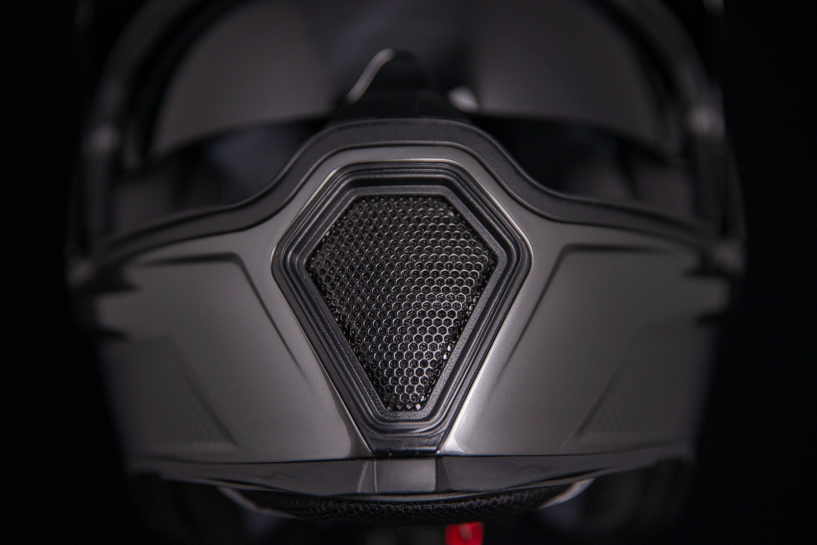Silver ICON Airflite™ helmet with Jewel design, MIPS® safety system, XS size, featuring aerodynamic shape and venting.