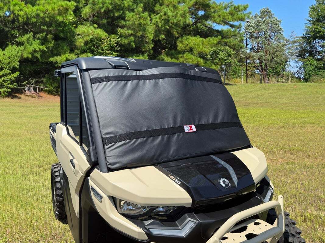 SEIZMIK windshield protector can made of 3-layer water and moisture resistant fabric for outdoor vehicle protection.