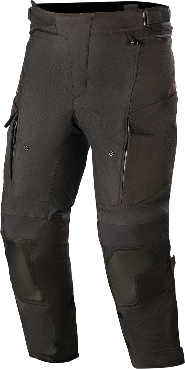 Alpinestars Andes v3 Drystar® short motorcycle pants in black, 4XL, with protective knee pads and adjustable waist.