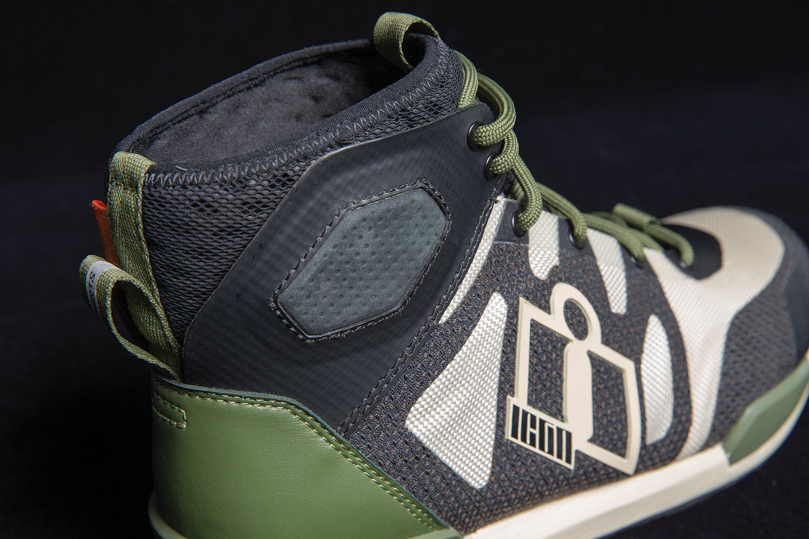 Green ICON Hooligan Shoes by Bill's Exhausts, size 10, showcasing stylish sneakers with a modern design.
