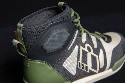 Green ICON Hooligan Shoes by Bill's Exhausts, size 10, showcasing stylish sneakers with a modern design.