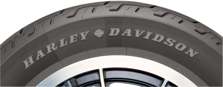 Dunlop D401 rear motorcycle tire for Harley Davidson, 200/55R17 with 78V load and speed rating, mounted on a motorcycle wheel