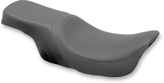 Drag Specialties Predator 2-Up Seat for FLHR 1994-1996 with smooth finish, motorcycle seat for comfortable riding.