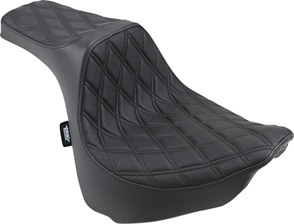 Drag Specialties Predator III double diamond seat with black stitching for FXFB/S motorcycle, featuring sleek design and comfortable padding.