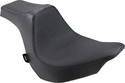 Black Drag Specialties Predator III seat for Harley FXBR/S 2018-2022, smooth finish, ergonomic design for comfort and style.