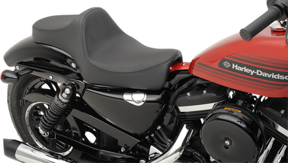 Drag Specialties Predator III smooth seat for Harley XL '04-'22 motorcycle, with sleek design and padded comfort