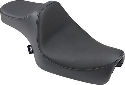 Drag Specialties Predator III smooth seat for Harley XL '04-'22 motorcycle, black leather with sleek, streamlined design.