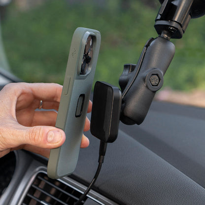 Car Vent Mount | Charging Qi2 - Howling Moto