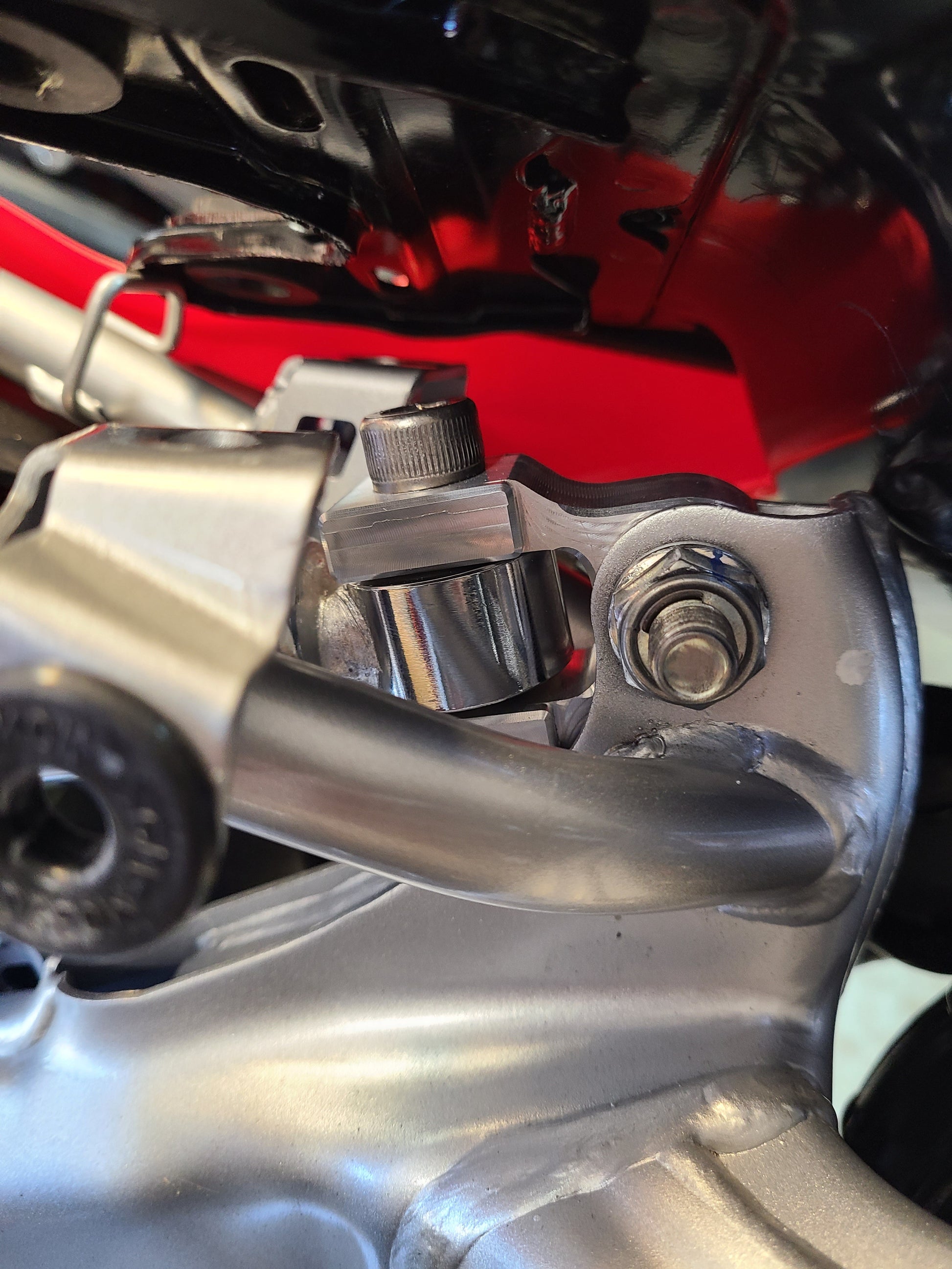 CRF110 REAR SHOCK EXTENDER - Howling Moto