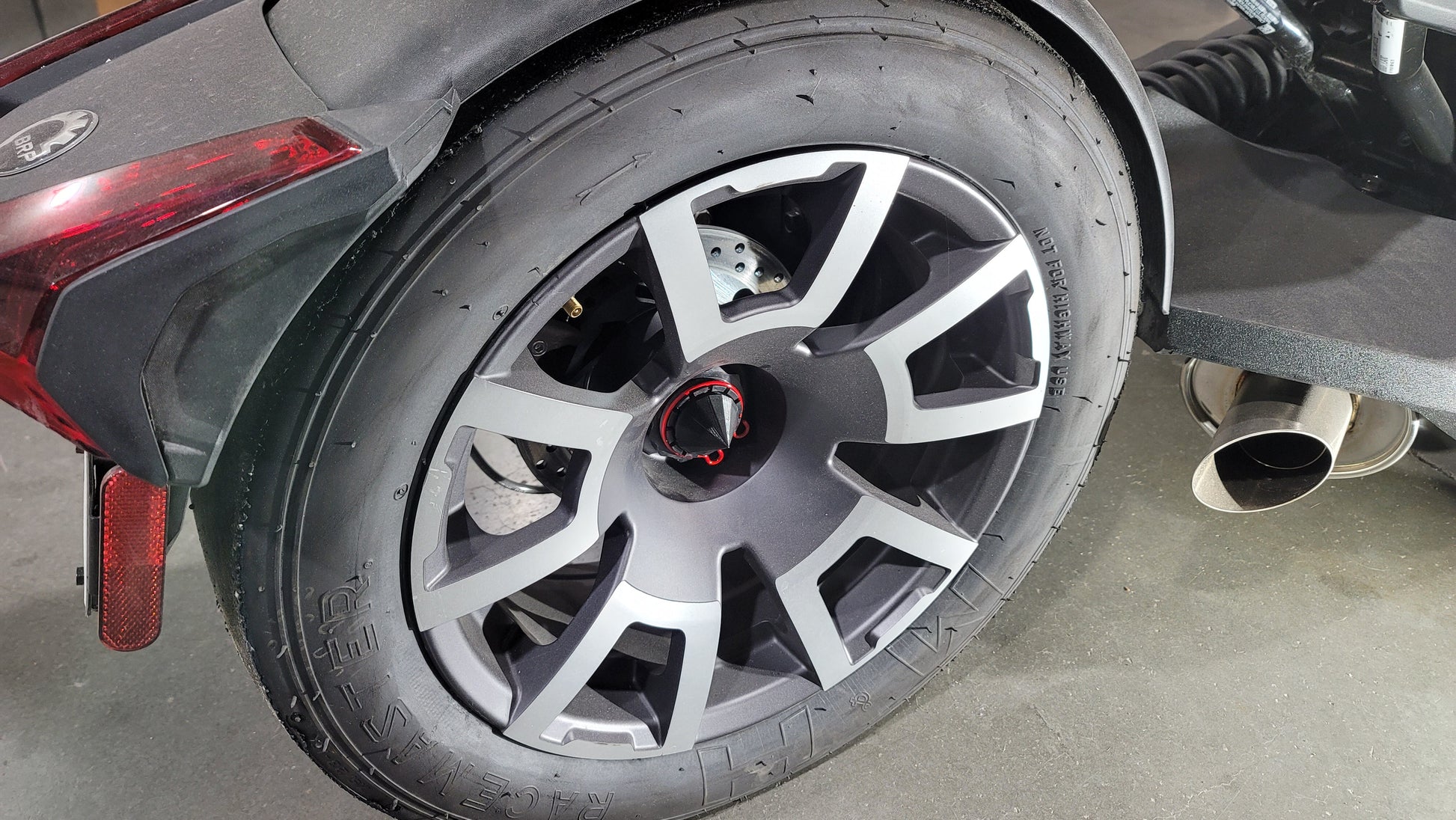 CAN-AM RYKER WHEEL CENTER CAPS - Howling Moto
