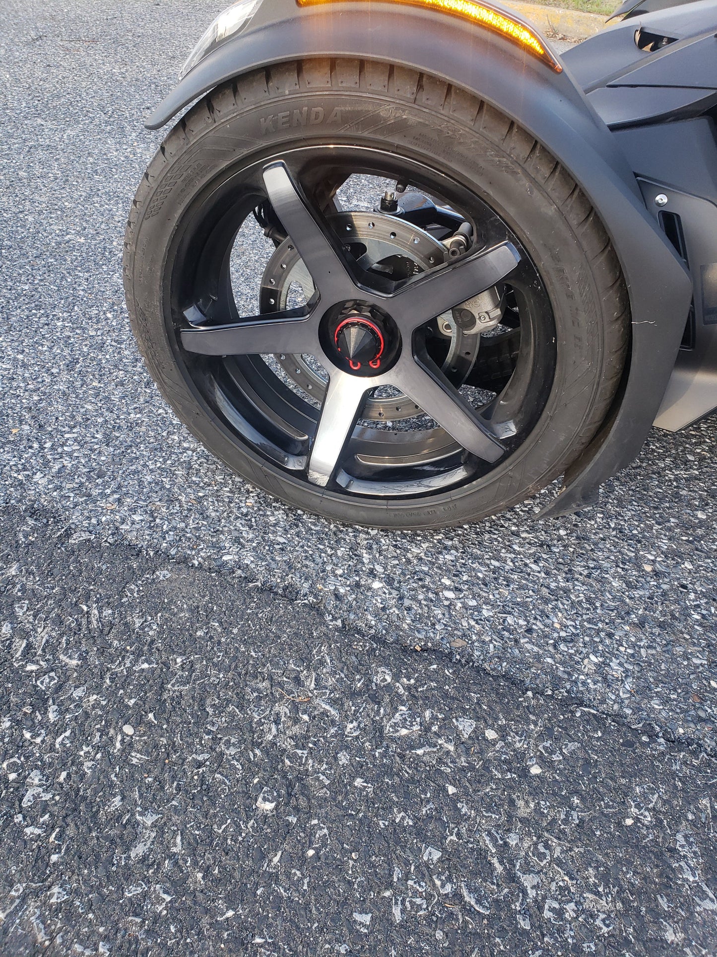 CAN-AM RYKER WHEEL CENTER CAPS - Howling Moto