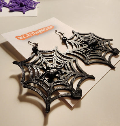 SPIDER IN WEB EARRINGS - Howling Moto
