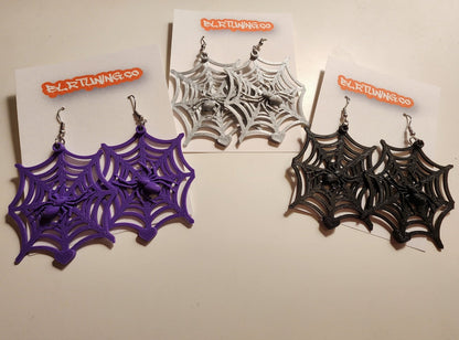 SPIDER IN WEB EARRINGS - Howling Moto