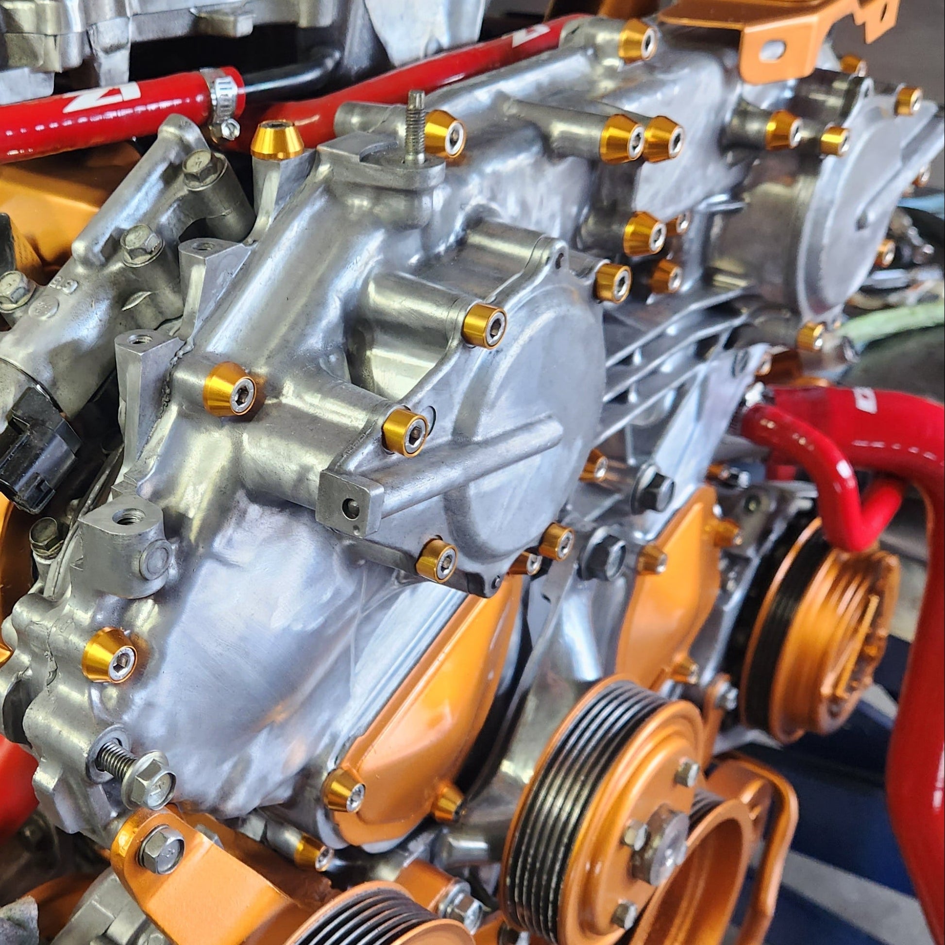 ZSPEC VQ35DE Front-Engine Covers Fastener Kit, CAM/Water Pump/Tensioner, Stainless & Billet - Howling Moto