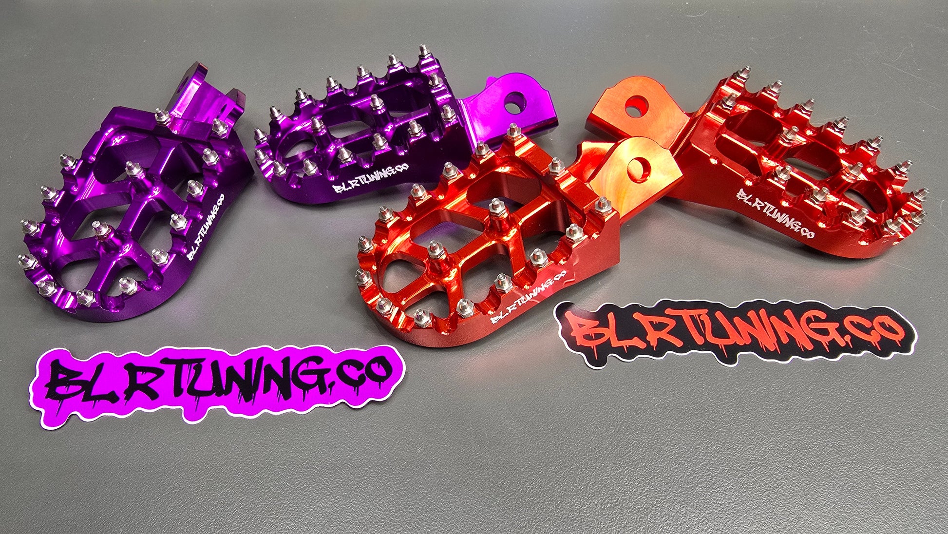 FOOT PEGS FOR RAWRR MANTIS X AND MANTIS X PRO BILLET ALUMINUM WITH STAINLESS STEEL TEETH BY BLR TUNING - Howling Moto