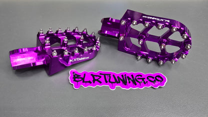 FOOT PEGS FOR STRIKE SHADOW 48v 60v 72v 2026 MODELS BILLET ALUMINUM WITH STAINLESS STEEL TEETH BY BLR TUNING