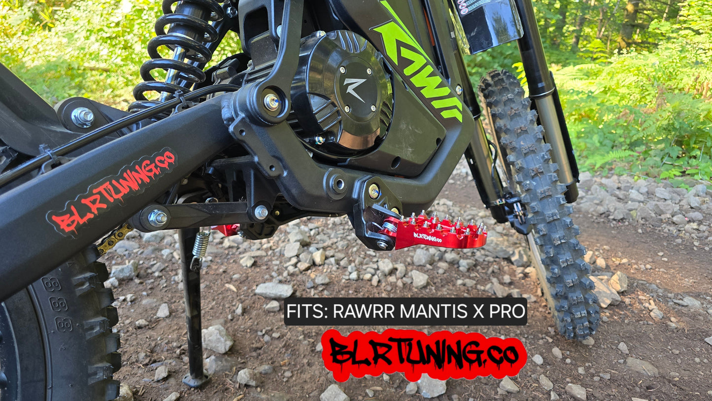 FOOT PEGS FOR RAWRR MANTIS X AND MANTIS X PRO BILLET ALUMINUM WITH STAINLESS STEEL TEETH BY BLR TUNING - Howling Moto