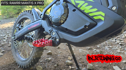 FOOT PEGS FOR RAWRR MANTIS X AND MANTIS X PRO BILLET ALUMINUM WITH STAINLESS STEEL TEETH BY BLR TUNING - Howling Moto