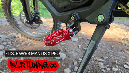 FOOT PEGS FOR RAWRR MANTIS X AND MANTIS X PRO BILLET ALUMINUM WITH STAINLESS STEEL TEETH BY BLR TUNING - Howling Moto