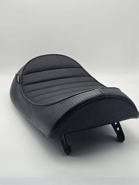 Kitaco Lowered Shorty Tuckroll Seat for Honda Monkey 125 (Used)