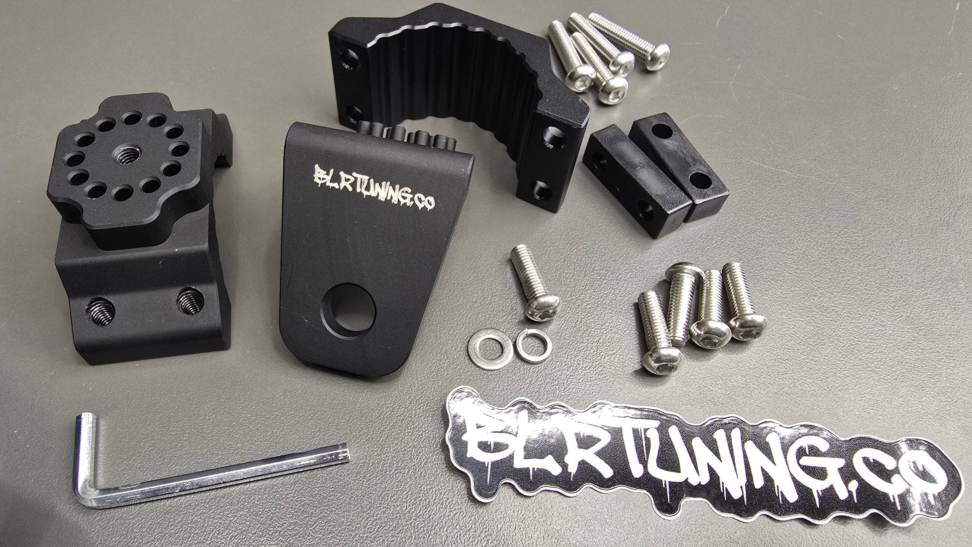 BLR TUNING Billet Aluminum Whip - Spot Light - Flagpole Mounts – Fits 1.75" to 2.0" Roll Cage Bars - UTV -ATV - ORV - UNIVERSAL FITMENT - Howling Moto