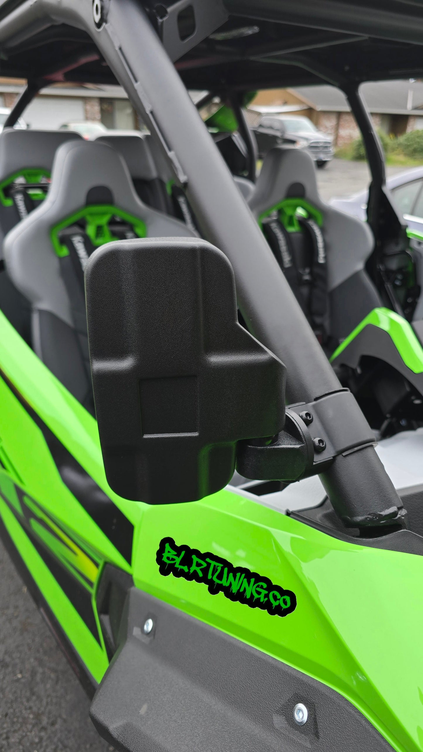 UTV MIRRORS - REAR VIEW MIRROR AND SIDE MIRRORS - LIGHTWEIGHT - WIDE FIELD OF VIEW - UNIVERSAL FITMENT - 1.6 in to 2 in ROLL CAGE MOUNTED - Howling Moto