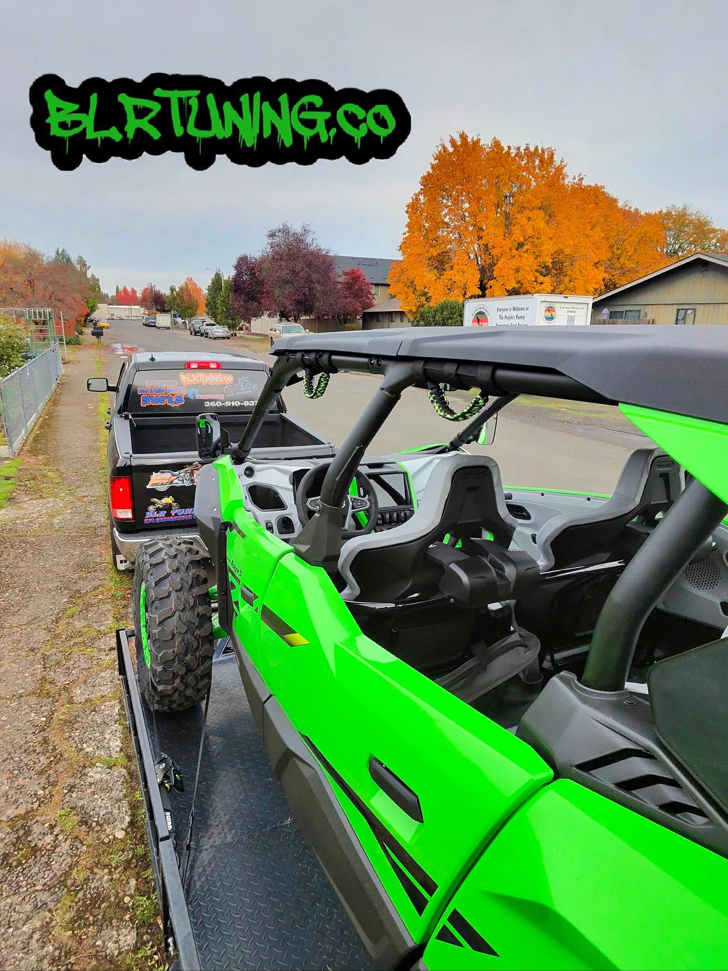 UTV MIRRORS - REAR VIEW MIRROR AND SIDE MIRRORS - LIGHTWEIGHT - WIDE FIELD OF VIEW - UNIVERSAL FITMENT - 1.6 in to 2 in ROLL CAGE MOUNTED - Howling Moto