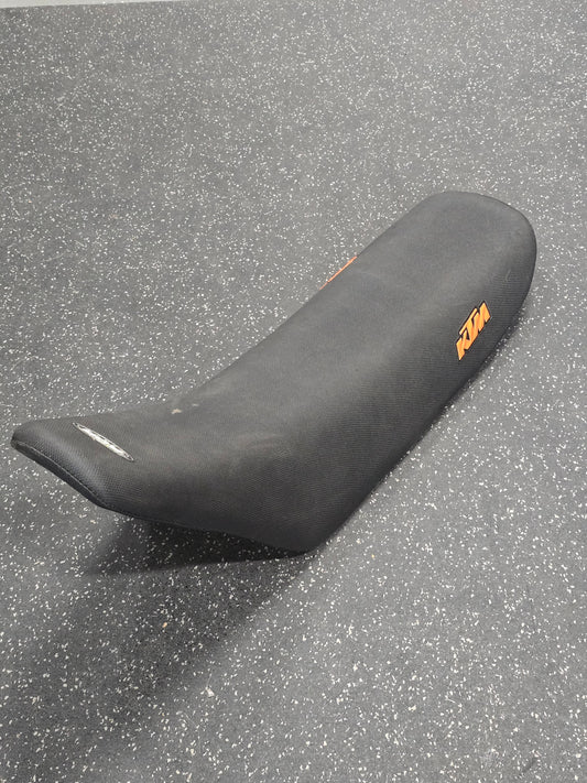 SDG Seat for KTM ALL 03-07 / EXC ALL 04-07 / XC ALL 2007 (STD) (Used)