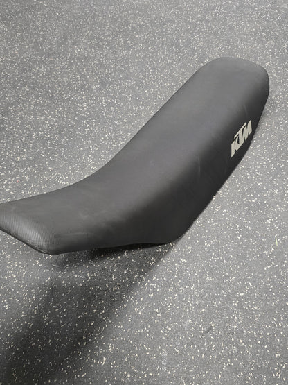 KTM SX/EXC OEM Seat (Used)