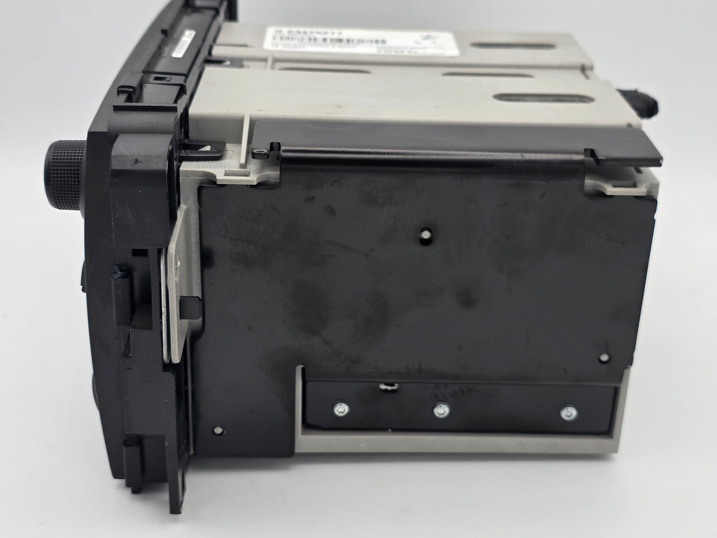 2015-21 Chevrolet Express GMC Savana Radio AM FM w Bluetooth 23475277 (Used)