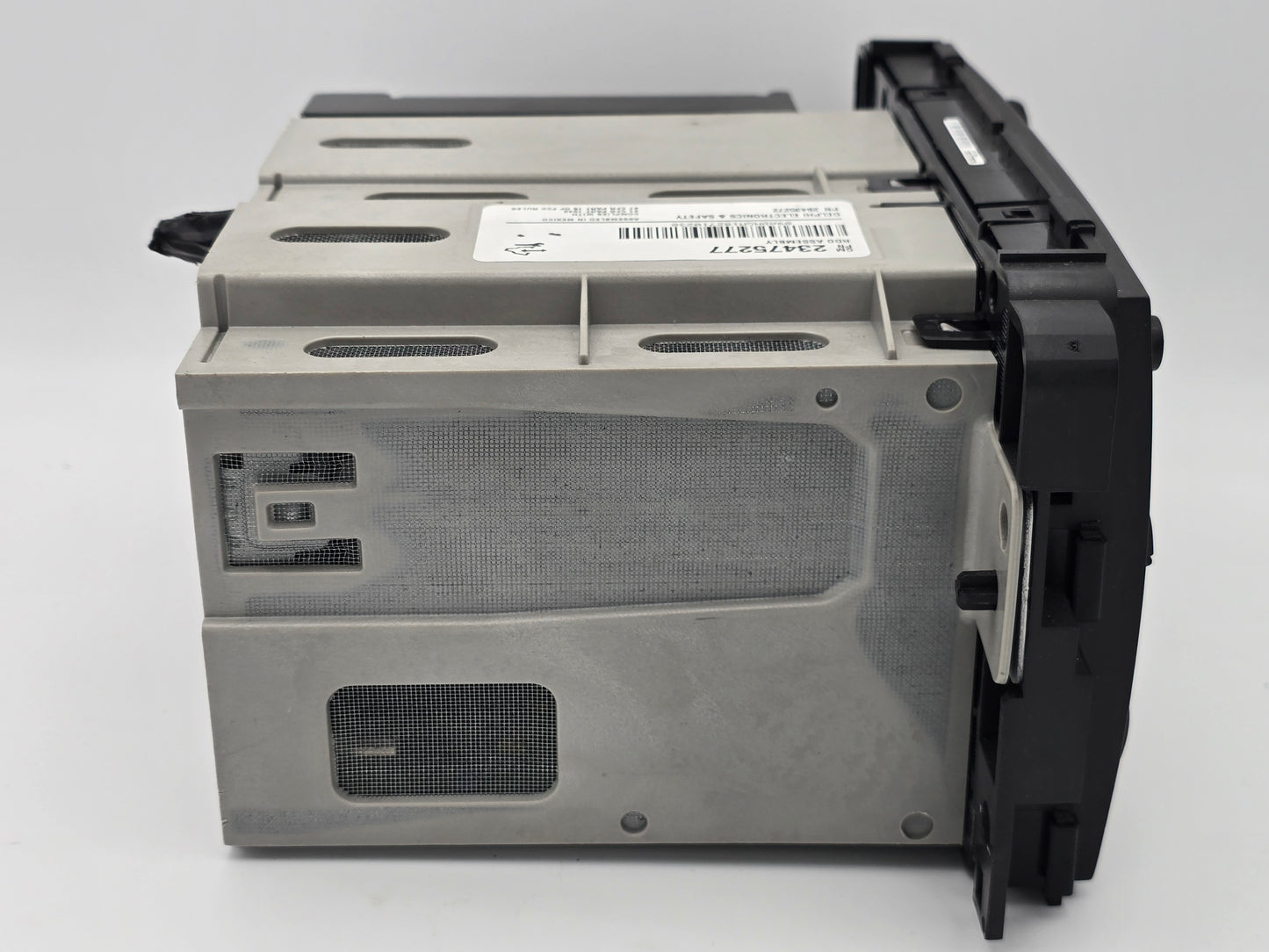 2015-21 Chevrolet Express GMC Savana Radio AM FM w Bluetooth 23475277 (Used)