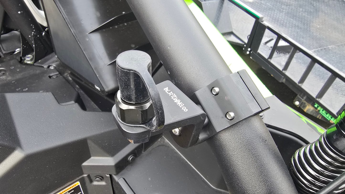 FLAGPOLE QUICK RELEASE AND ROLL CAGE MOUNTING BRACKET FITS 1/4 OR 5/16 FLAGPOLE AND FITS 1.6 TO 2 inch ROLL CAGE - Howling Moto