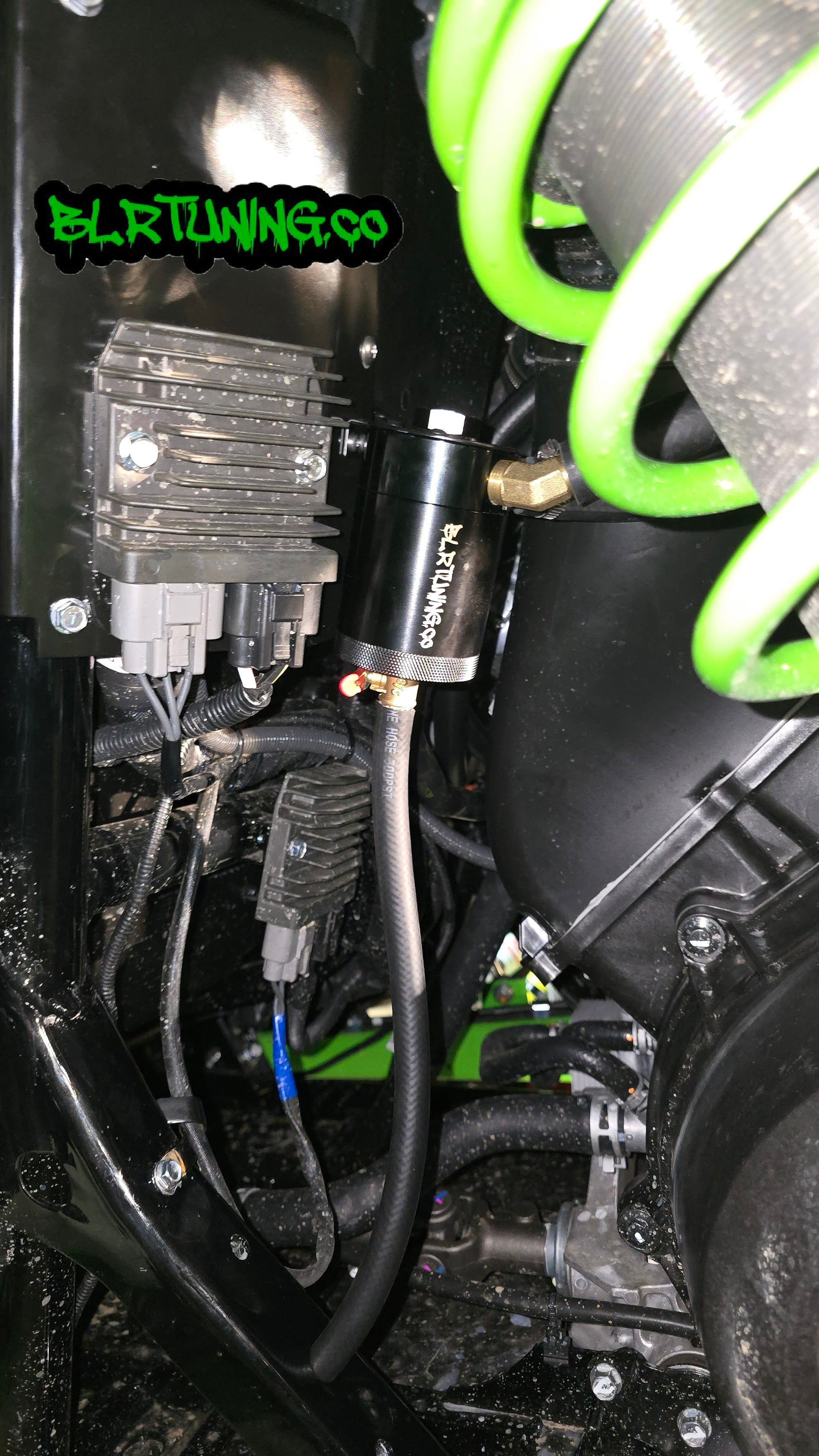 KAWASAKI TERYX H2 AIR OIL SEPARATOR 3 PORT CATCH CAN - Howling Moto