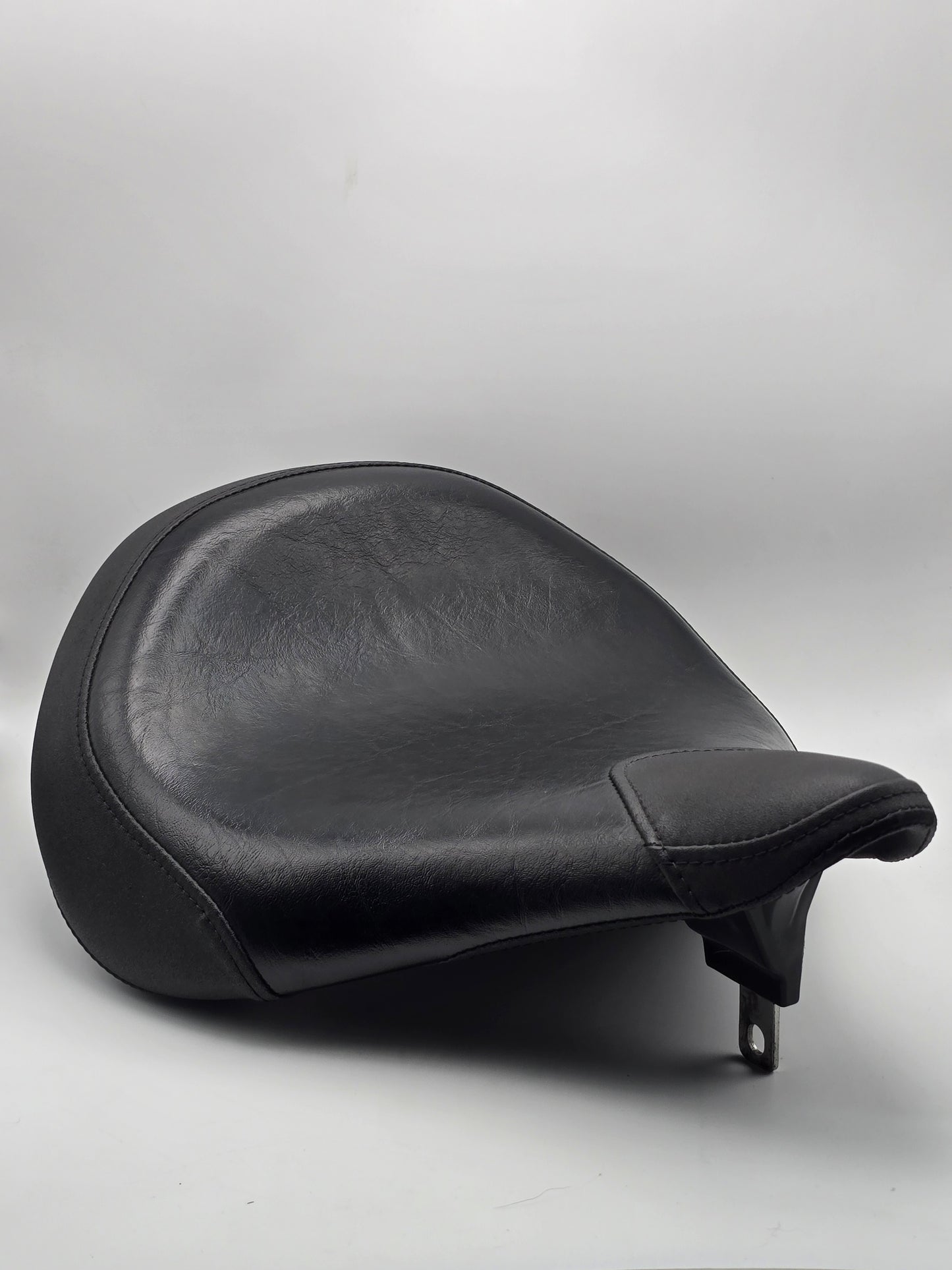 Yamaha Bolt XV950 OEM Seat (Used) - Howling Moto