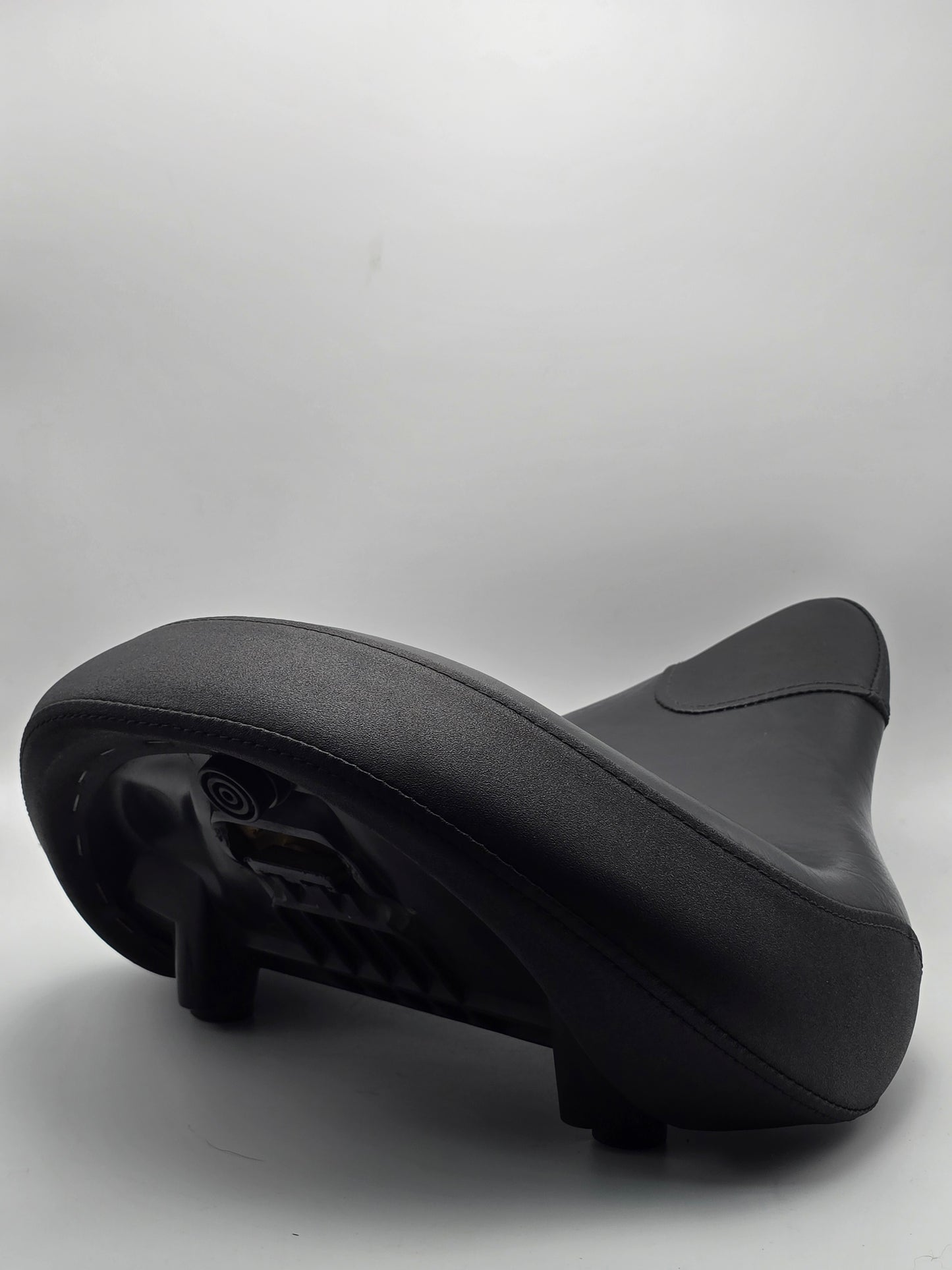 Yamaha Bolt XV950 OEM Seat (Used) - Howling Moto