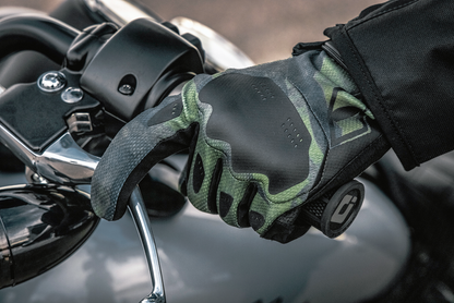 Bill's Exhausts ICON Hooligan™ Battlescar Gloves in green, medium size, showing rugged leather and protective design.