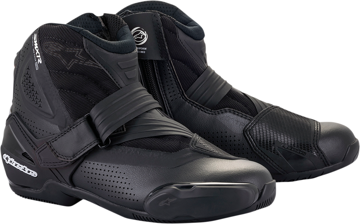 Alpinestars Stella SMX-1 R V2 vented motorcycle riding boots in black, US 11 / EU 43, with protective design and sturdy construction.