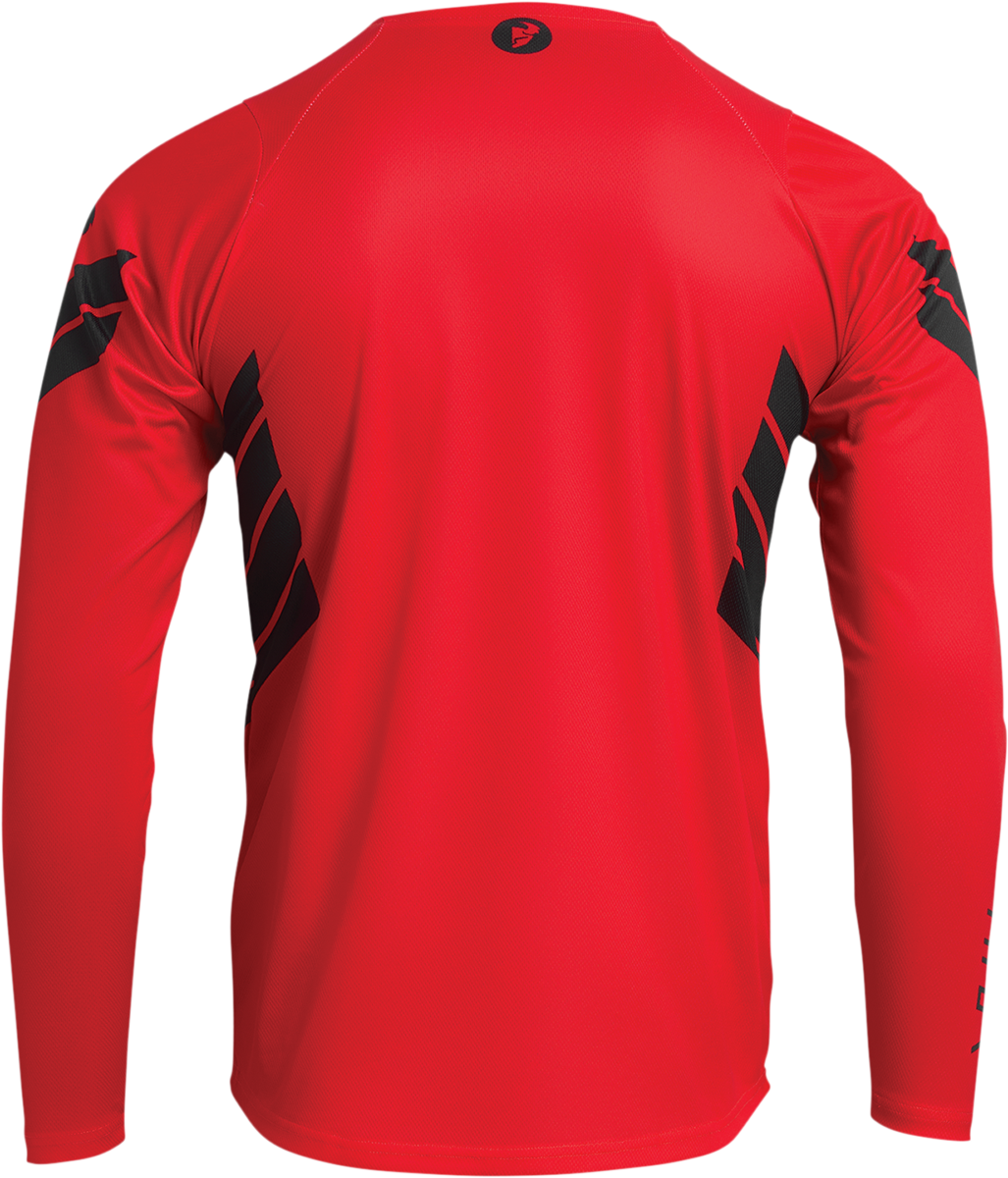 Red THOR Assist Sting Long-Sleeve MTB Jersey, model 5020-0033, designed for mountain biking with breathable fabric and vibrant color.