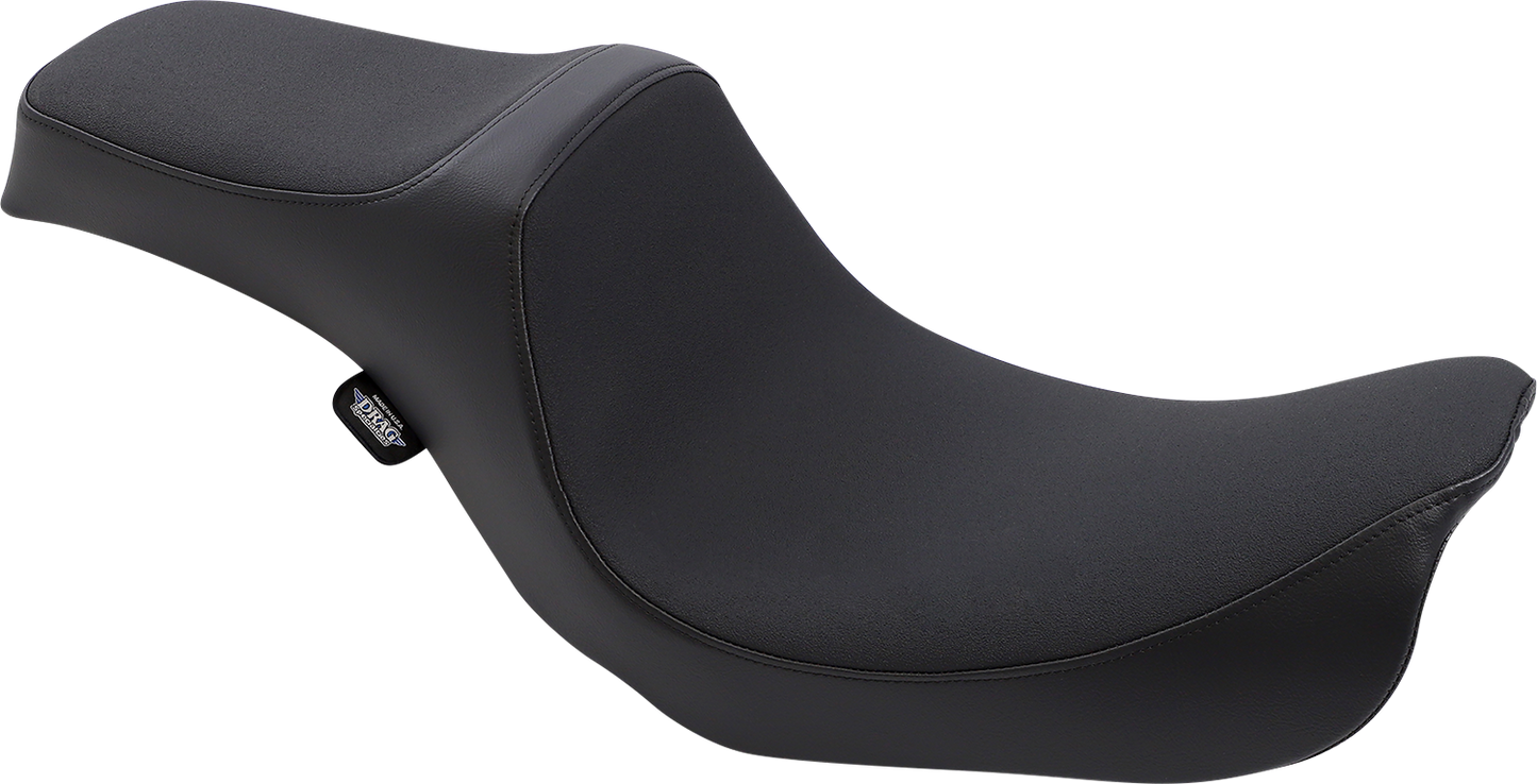 Black Drag Specialties Predator III Slip Stop seat for FLD/FXD motorcycles, featuring comfortable design and durable materials.