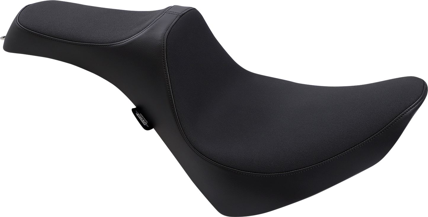Black Drag Specialties Predator III Slip Stop™ seat for Harley-Davidson FL/FX 2018-2023 motorcycle, featuring durable upholstery and sleek design.