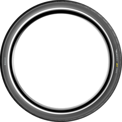 Pirelli Angel™ DT Urban tire 700x32C (32-622) with tread pattern for city cycling, shown in the image.