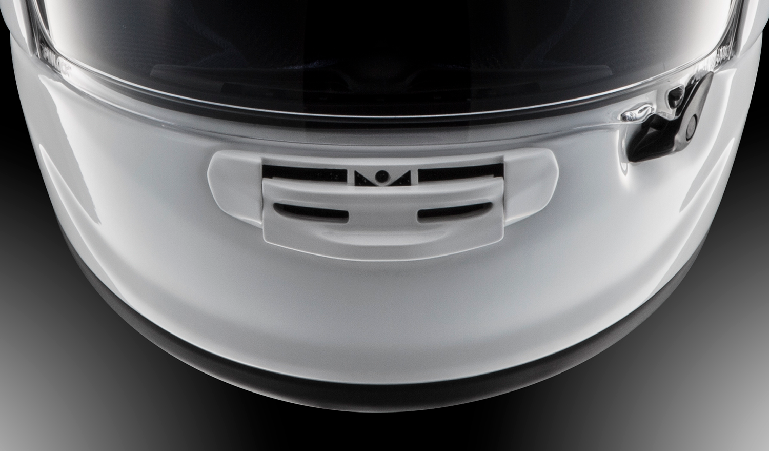 ARAÏ Helmets XG Chin Vent in Diamond White, showcasing the aerodynamic design and vent details of the motorcycle helmet.