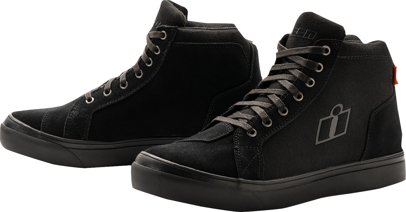 ICON Carga Boots in stealth US 13 featuring genuine leather upper and D30® ankle inserts, showcasing durable motorcycle footwear.
