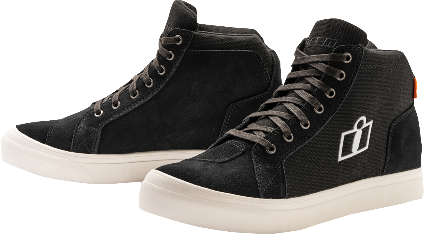 ICON Carga Boots in US size 9 with genuine leather upper and D30® ankle inserts, showcasing classic motorcycle boot design.