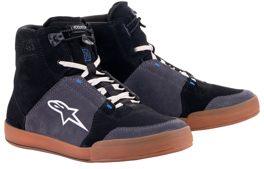 Alpinestars Chrome shoes in black, asphalt, and gum blue, US 10.5, EU 43.5, featuring sleek design and sporty style.