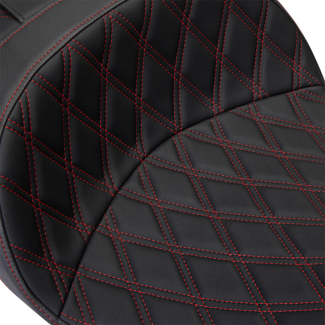 Drag Specialties Freedom Seat with Double Diamond Red Stitch on Harley FLH 2009-2023, close-up view of the seat design.