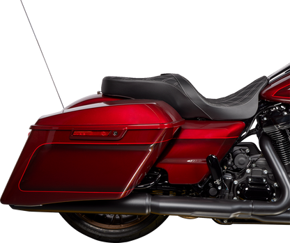 Harley FLH Drag Specialties Freedom Seat with vinyl cover and double diamond silver stitching, designed for 2009-2023 models.