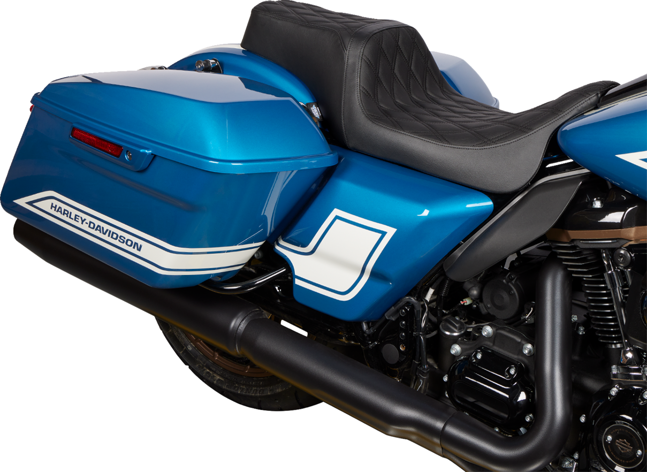 Black vinyl Predator 1Up seat with double diamond stitching from Drag Specialties for Harley FLH models 2008-2023.
